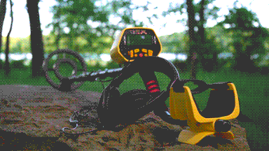 Certified Pre-Owned National Geographic Digital Metal Detector w/Headphones