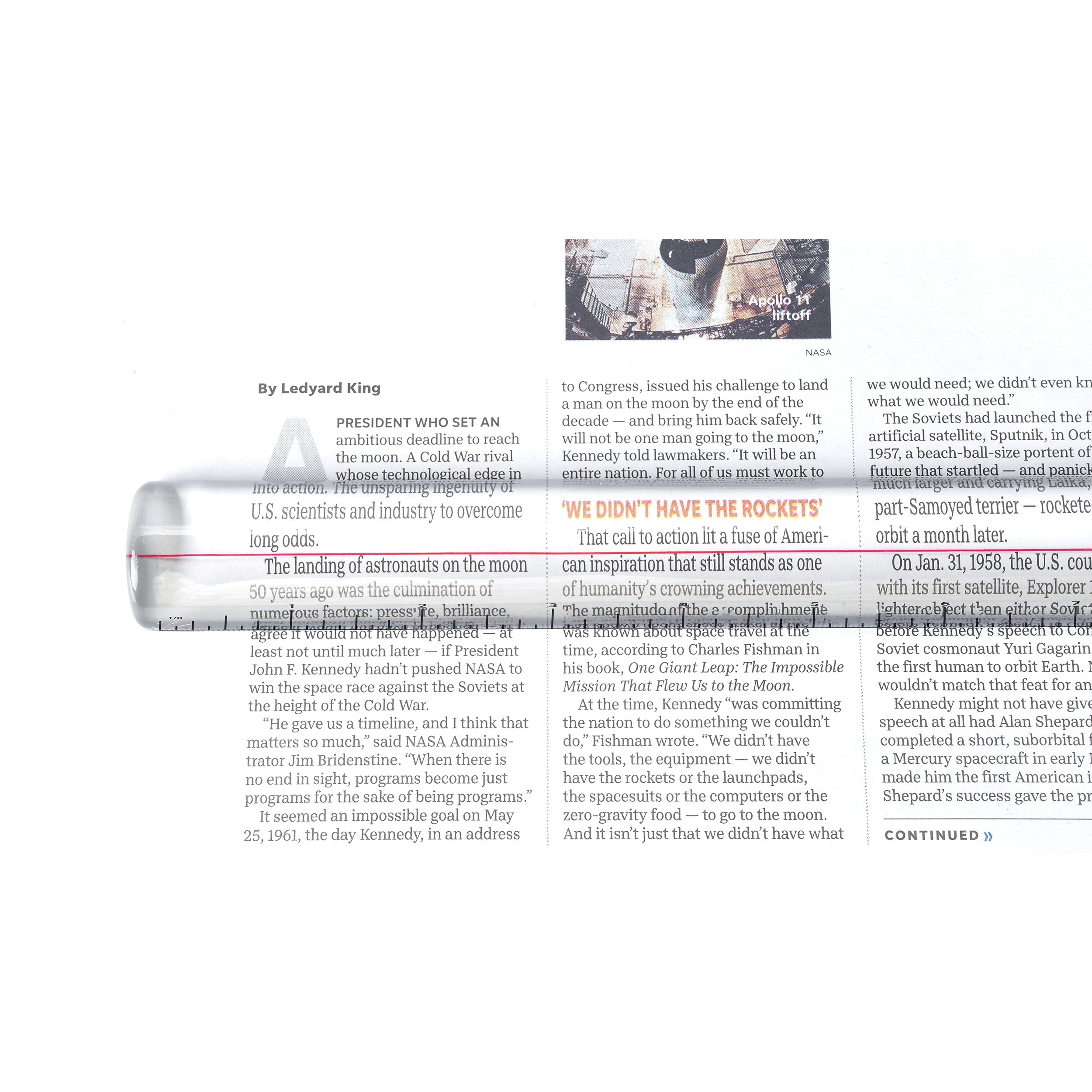 National Geographic 2x Reading Magnifier and Ruler